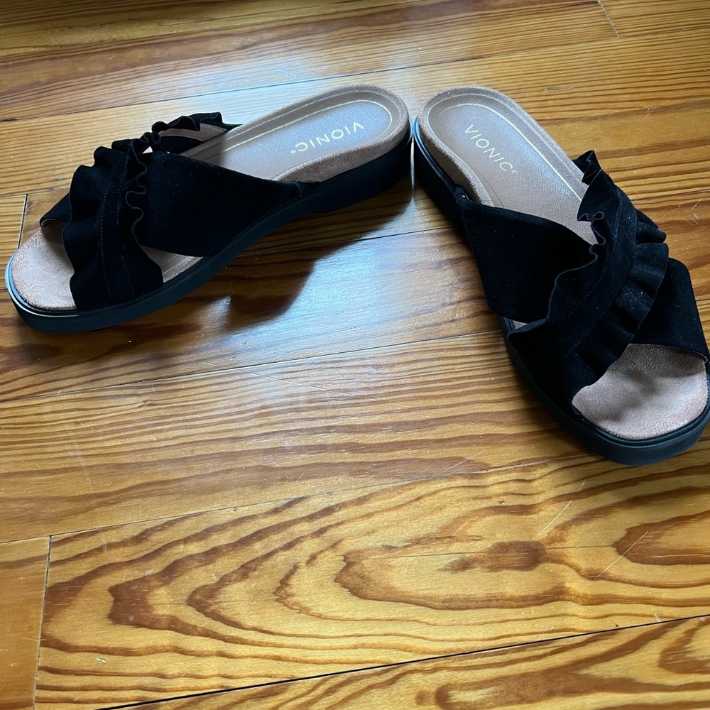 Women’s Vionic sandals